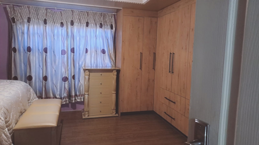 3 Bedroom Property for Sale in Ikageng North West
